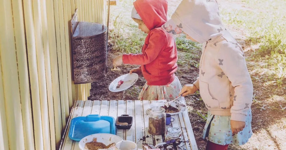 Creative Outdoor Play